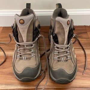 Merrell Vibram Waterproof Size 8